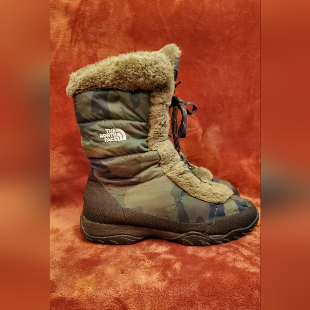 NORTHFACE CAMO WINTER BOOTS